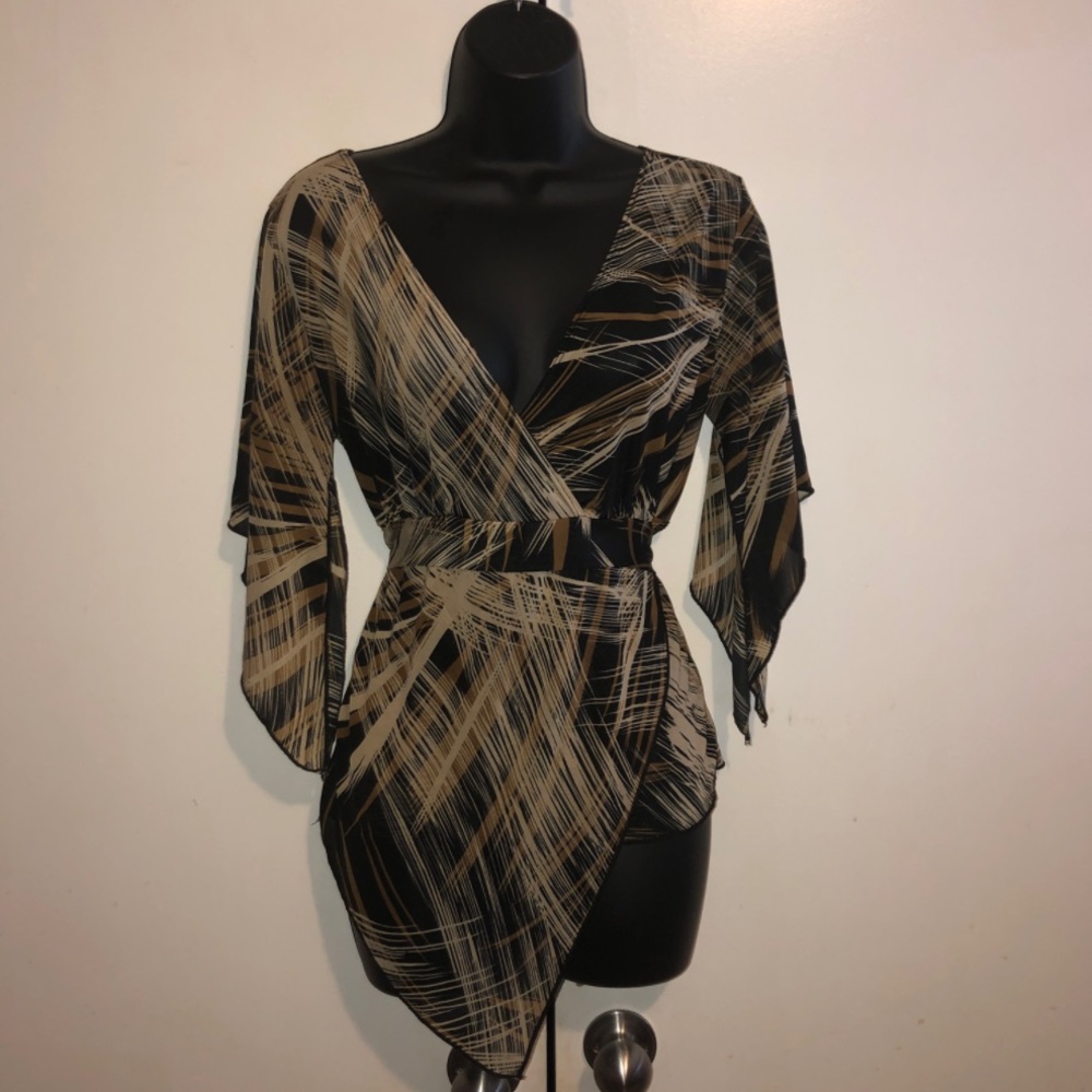 “Jamie Nicole” Women’s Blouse..Size S